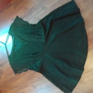 Torrid cap sleeved lined lace top. Size 0/14